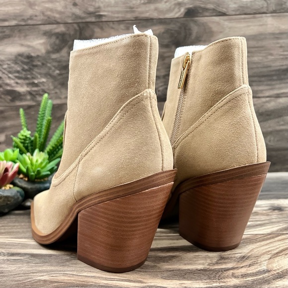 NIB Vince Camuto Amtinda Square Toe Block Heel Leather Bootie Tortilla 9M - Picture 9 of 13